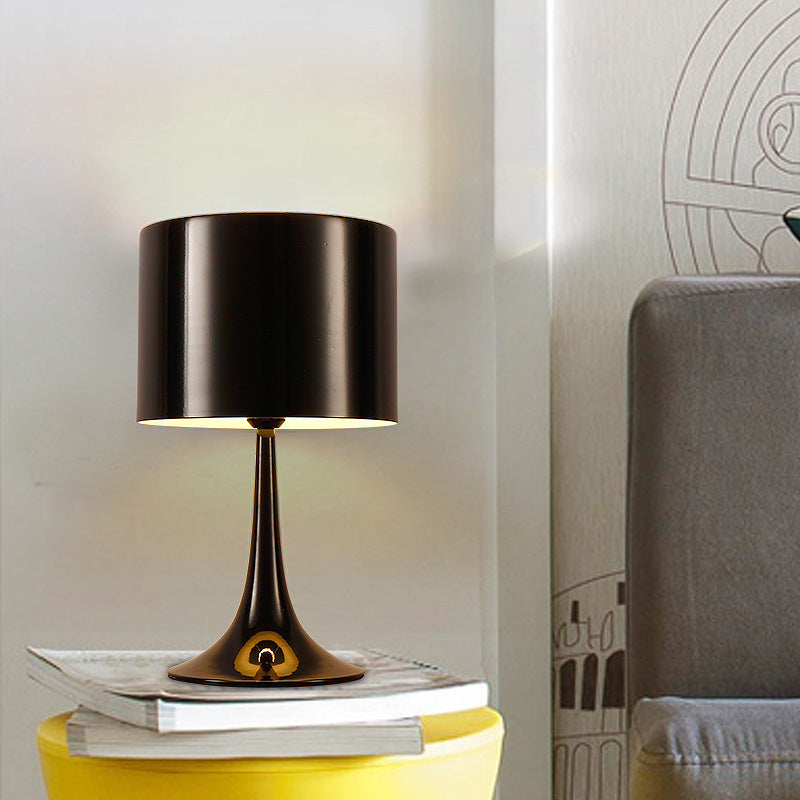 Gentleman Bedroom Table Lamp - Elegant & Refined Lighting