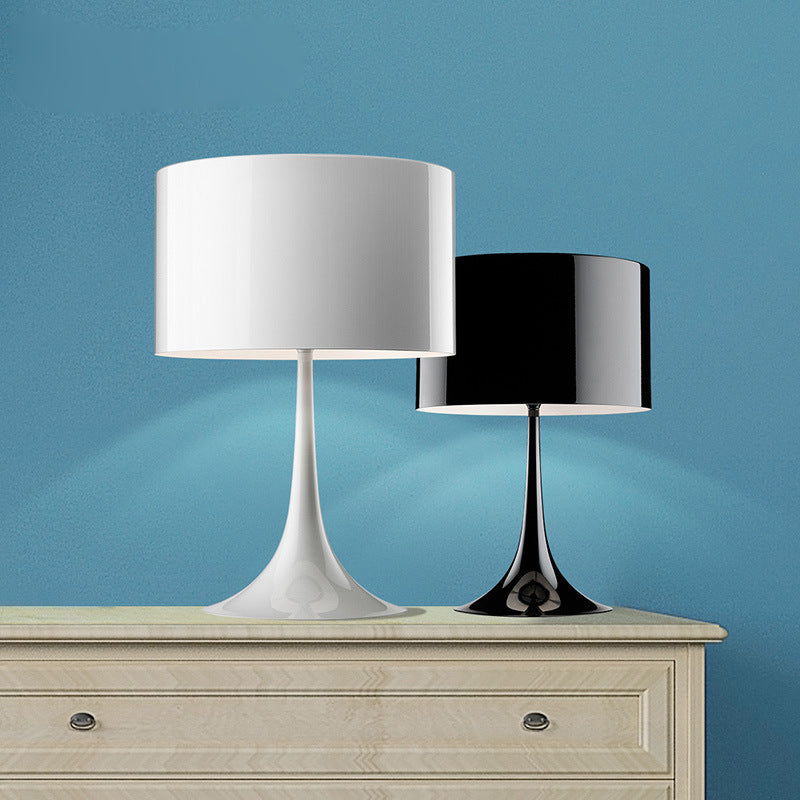 Gentleman Bedroom Table Lamp - Elegant & Refined Lighting